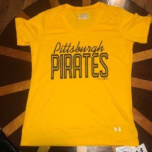 Pittsburgh Pirates T-Shirt- girls medium